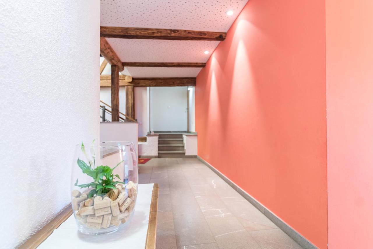 Strasserhof Tenuta-Weingut Vahrn Экстерьер фото