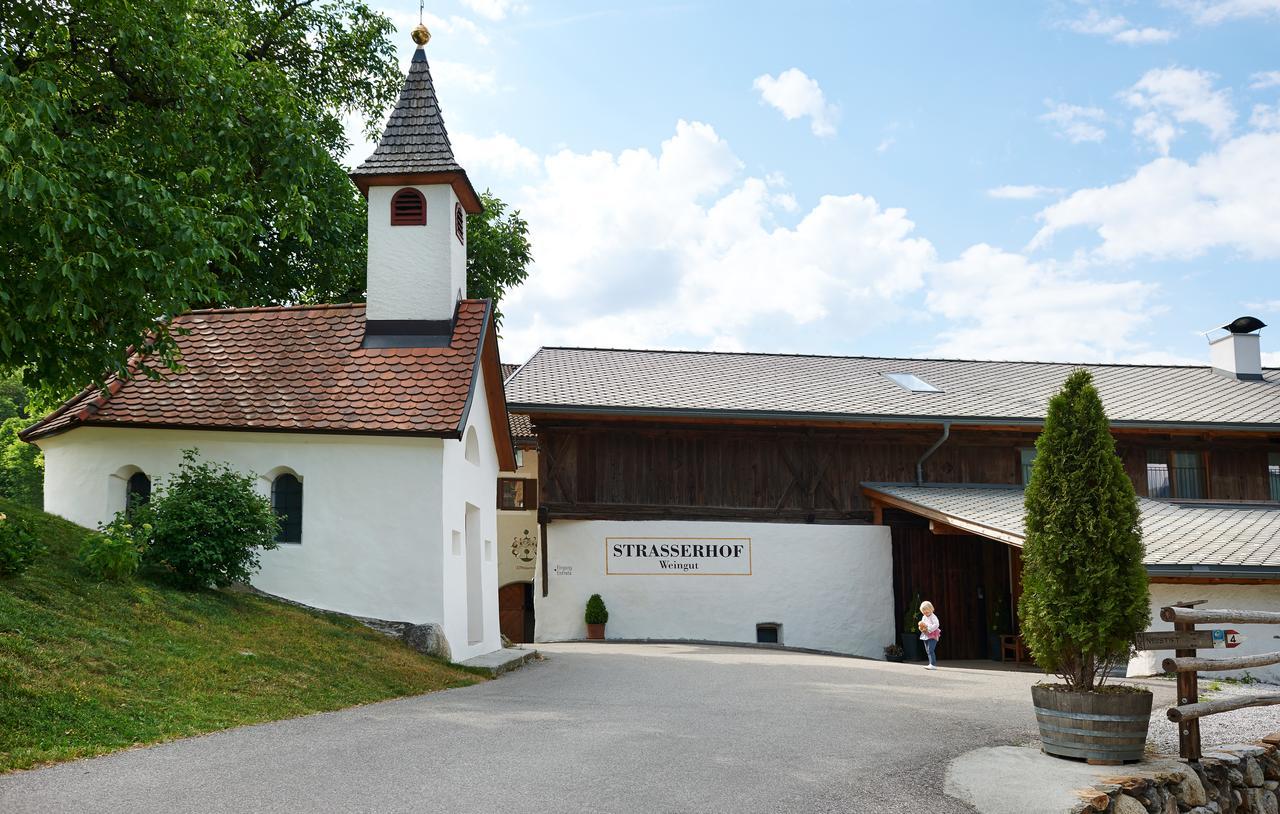 Strasserhof Tenuta-Weingut Vahrn Экстерьер фото